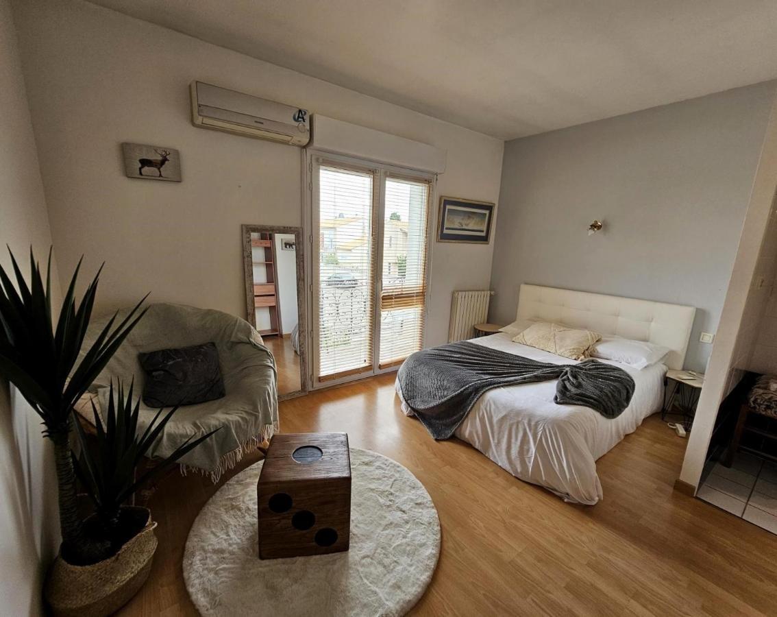 Villa Mars Yourhosthelper Нарбон Екстериор снимка