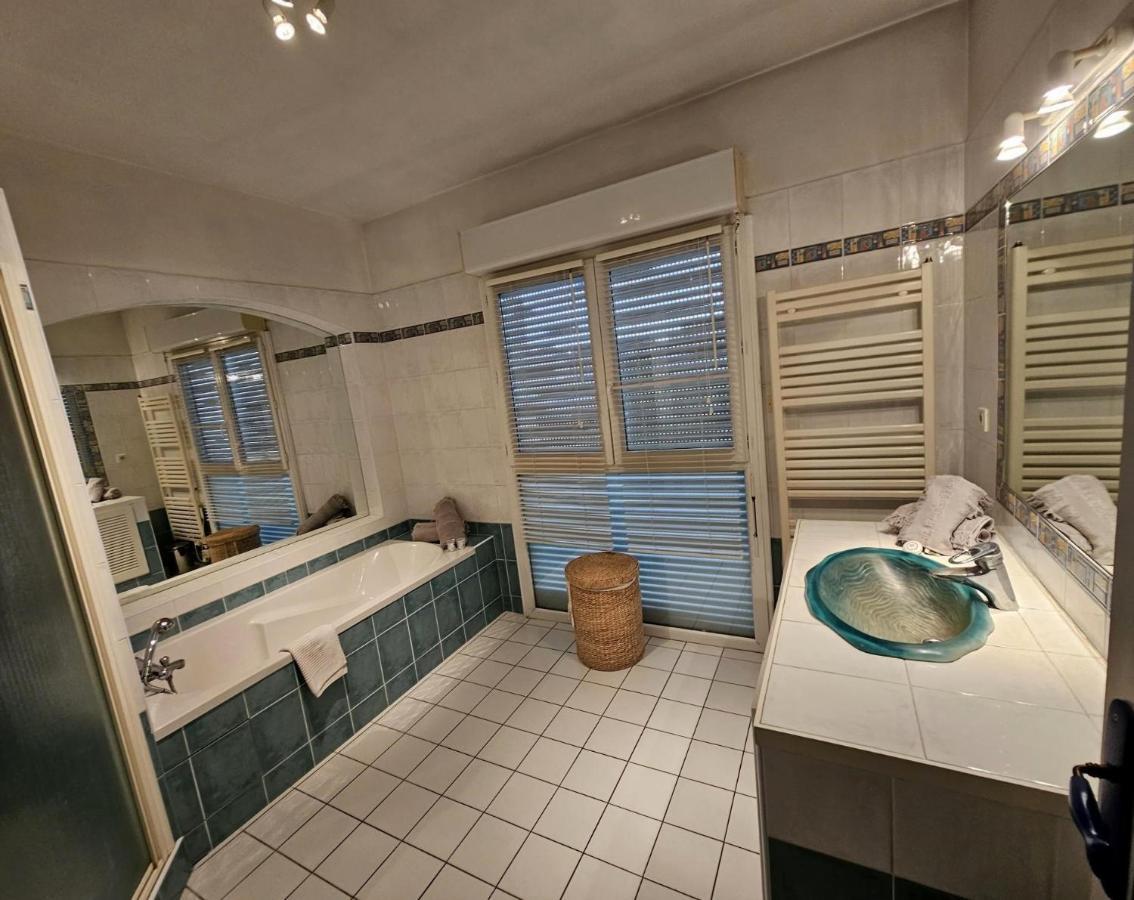 Villa Mars Yourhosthelper Нарбон Екстериор снимка